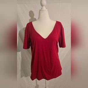 Eachyes Women's Red V-Neck Short Sleeve Tee